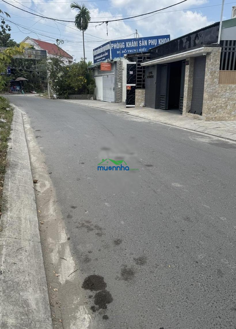 Bán khách sạn, kiêm nhà để ở; phù hợp cho vừa ở vừa kinh doanh; vị trí kinh doanh tốt