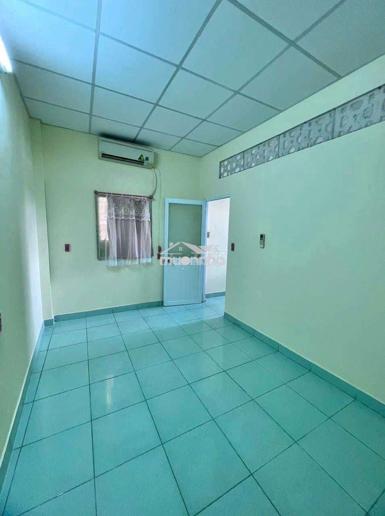 Nhà 1 trệt 2 lầu 5x10m có nội thất 3 phòng hẻm 62 lâm văn bền - 4