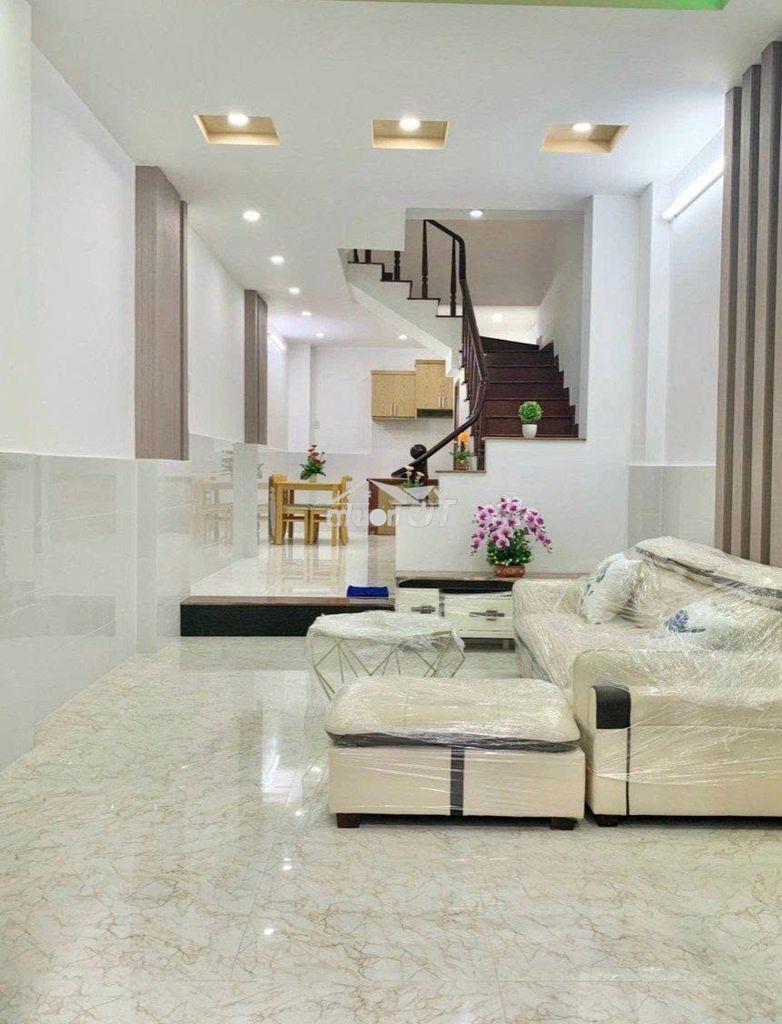 Cần cho thuê nhà hxt 118/3b trần quang diệu p.14 q.3 - 2