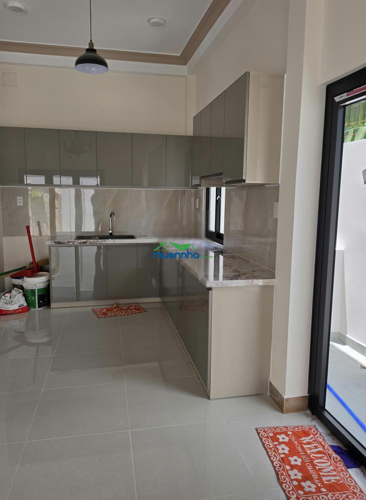 Nhà đẹp 10m x 14m (4pn + 3wc + sân xe hơi) gần trường nguyễn hồng đào - 2