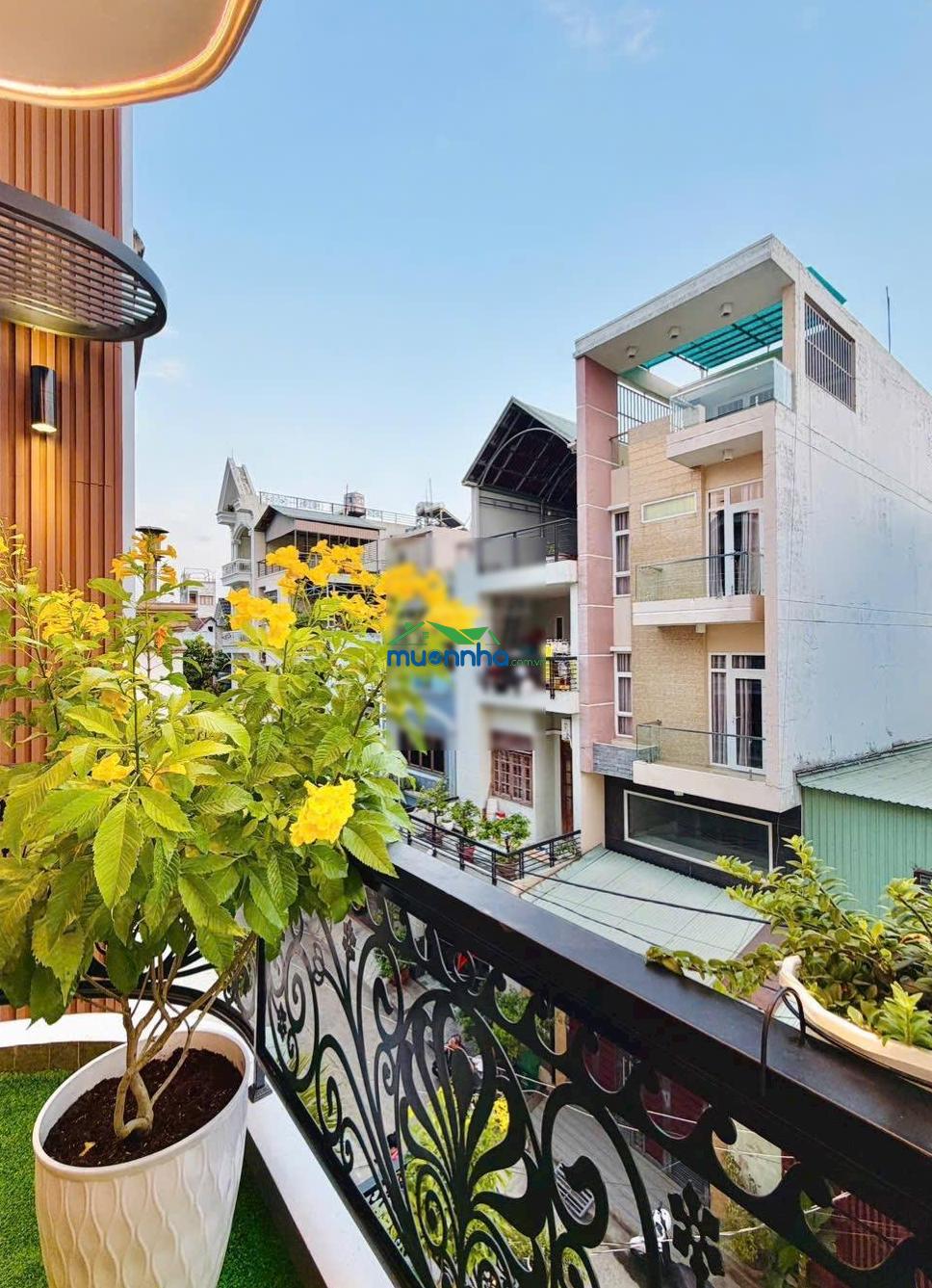 Nhà siêu đẹp phan huy ích - 4.5x17m - 5 tầng - full nội thất - khu đồng bộ hẻm xe hơi đỗ - 10.6 tỷ
