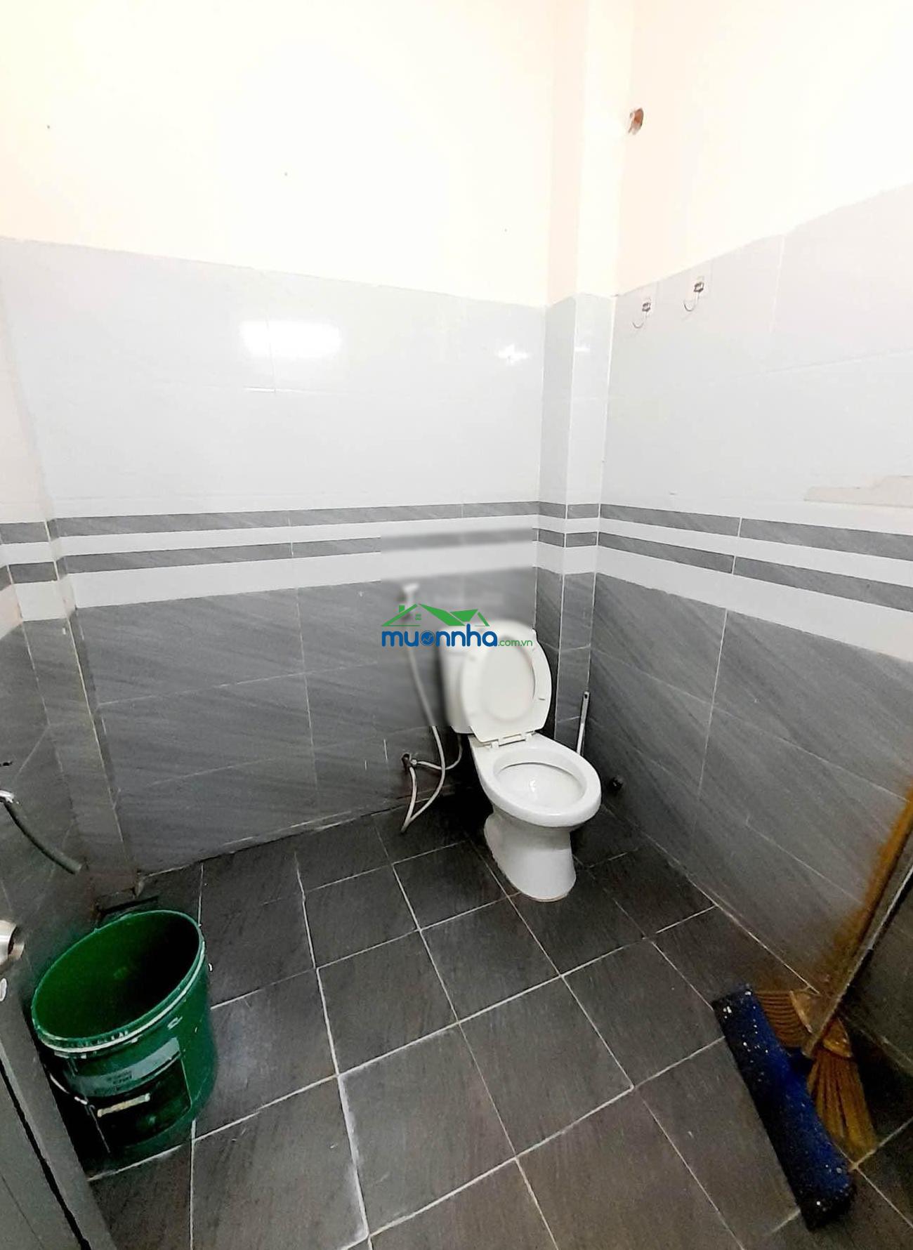 Bán nhanh 3,7 tỷ, nhà 3 tầng hẻm xe hơi 5m hoàn công, dọn vào ở liền tam bình thủ đức - 4