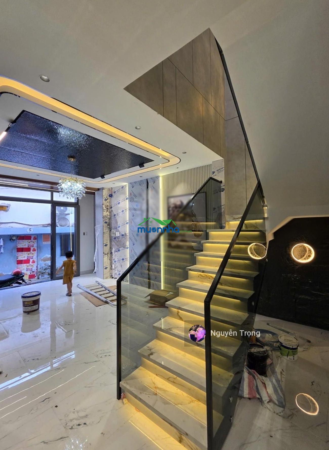 Nhà mới xây(6x12) - sát mặt tiền - gần nguyễn thị thập q7 - tặng full nội thất - chỉ 7,3 tỷ - 4