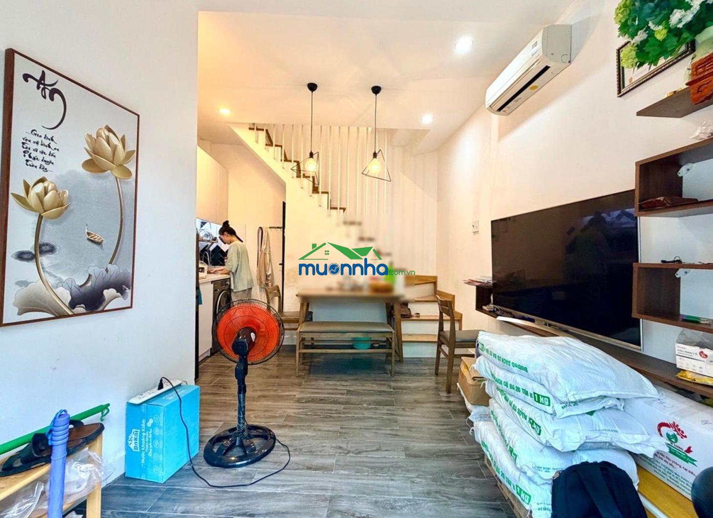 Nhà 4 tầng full nội thất, xe hơi tới nhà, gần chợ tân sơn nhất, nhỉnh 3 tỷ - 4