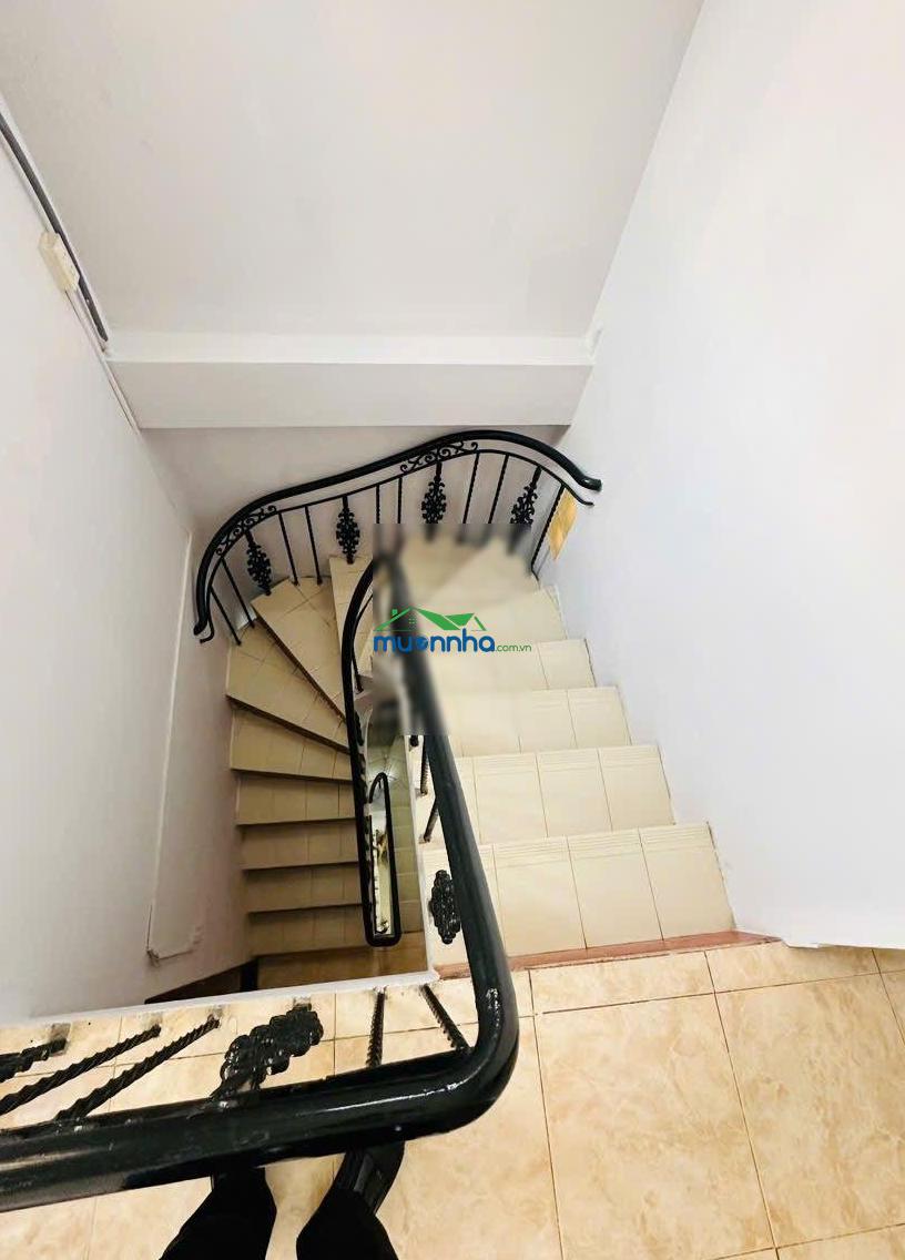 (4.8 tỷ tl) nhà 1 sẹc, sau lưng mặt tiền, 2 lầu, st (4 pn, 3 wc) vào ở liền..! - 4