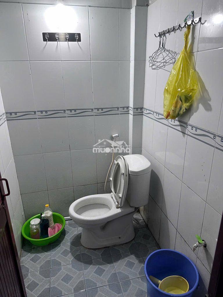 Cho thuê phòng trọ có lối đi riêng, có gác lửng
