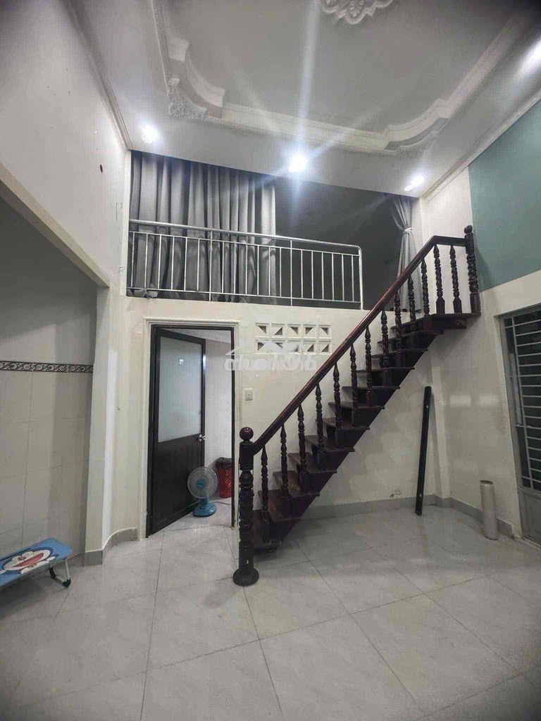💰 Nc sau căn mt đường số 1, p16 - trệt lửng 2pn - có 2 máy lạnh