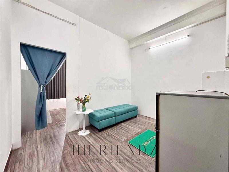 Cho thuê 1 phòng ngủ tách bếp siêu thoáng ngay vành đai trong