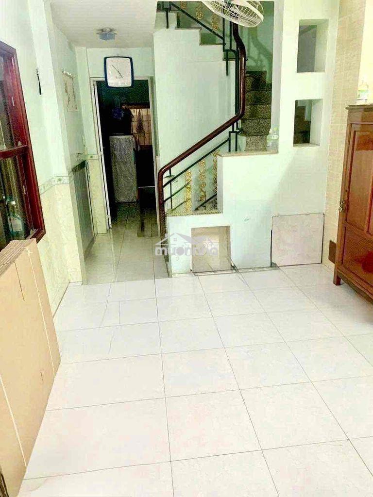 Cho thuê nhà phạm văn chí - phường bình tiên - quận 6 nhà hẻm 6 mét  ( - 3