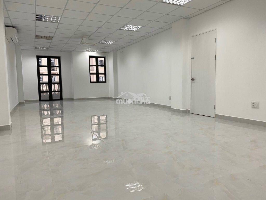 Chính chủ cho thuê nguyên sàn tầng 1 làm vp 100m2 - 4