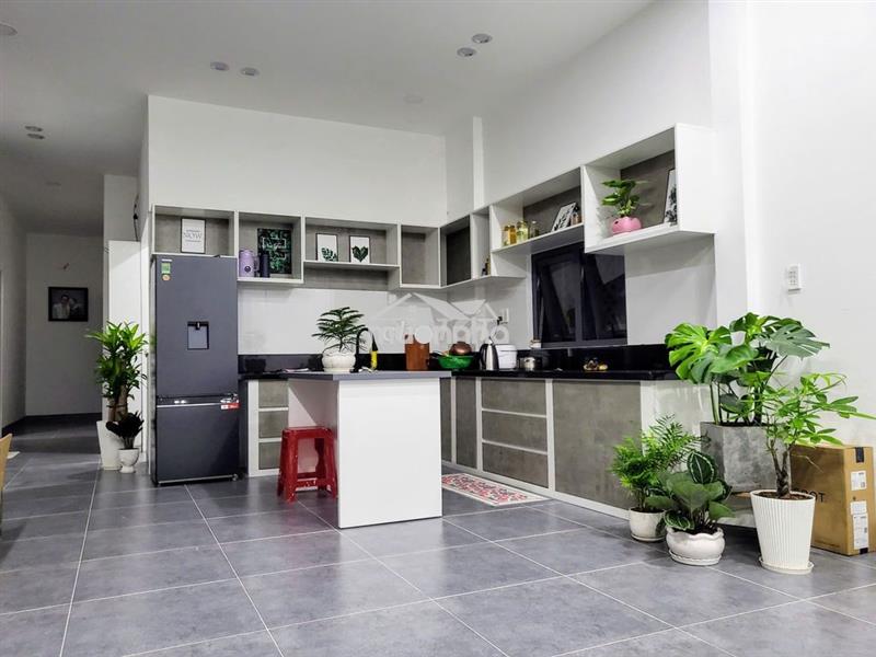 Nhà trệt 9,2x21m (hẻm nhỏ), 3pn, ấp 4, phong phú, bình chánh.