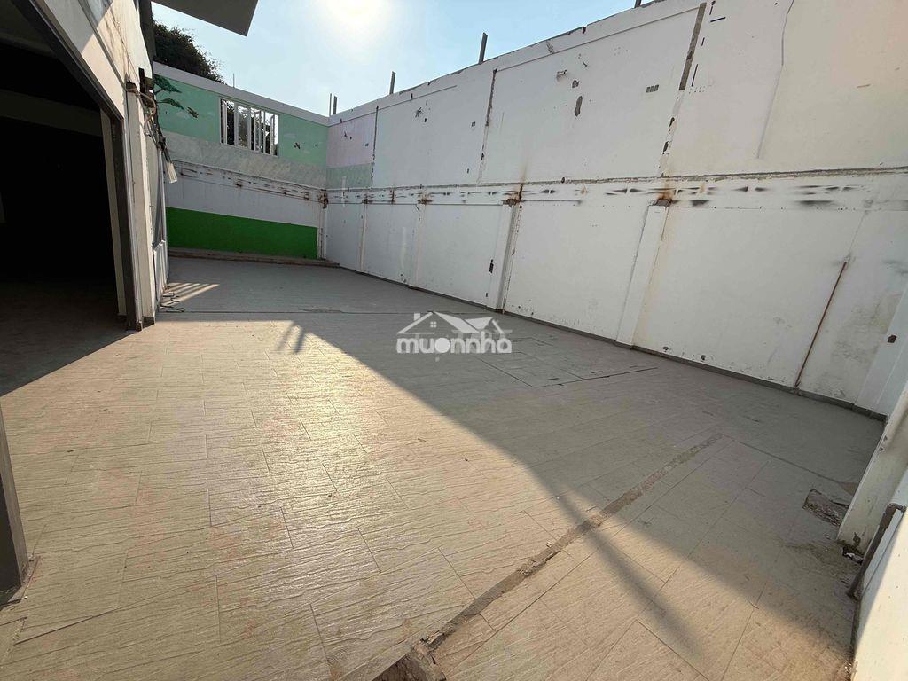 Nhà to bự,nhiều công năng ngay sát chợ, mặt tiền đường số 8 linh xuân - 4
