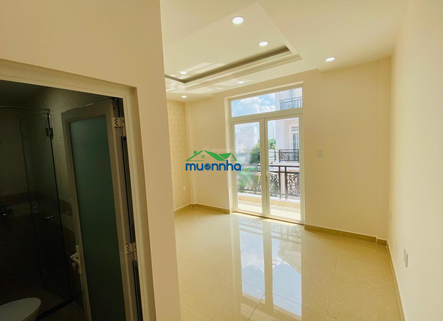 Bán nhà 3 lầu quốc lộ 13 khu ở văn minh, gần chợ đầu mối đường 6m giá 8 tỷ xe hơi đậu trong nhà - 4