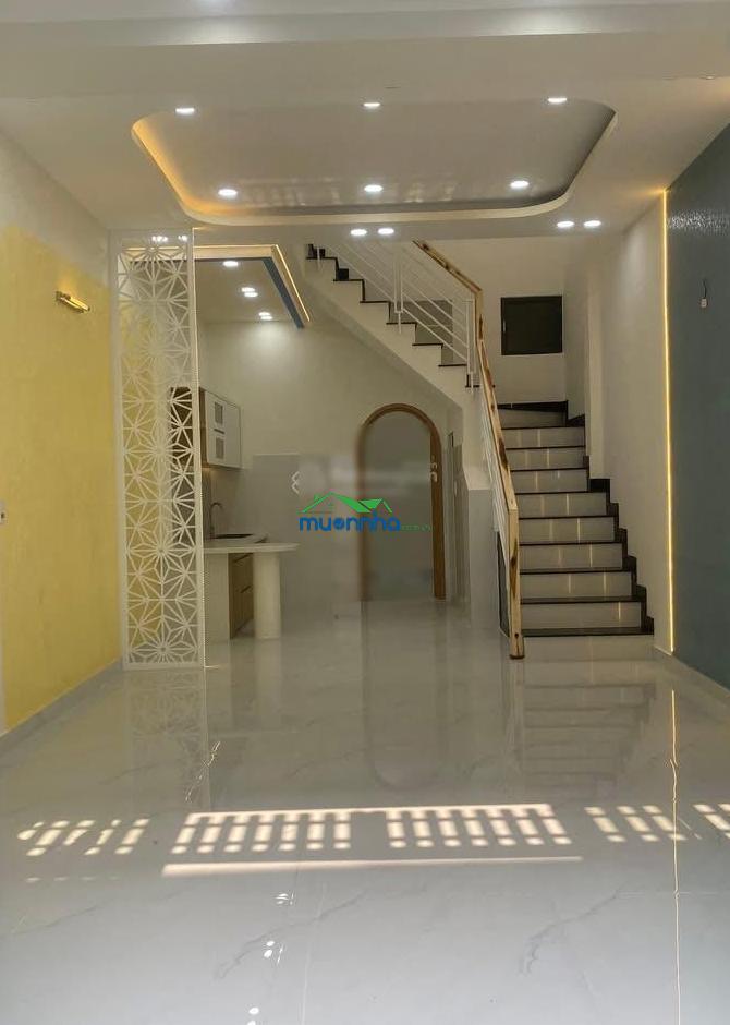 Bán nhà chính chủ ngay chợ qui đức sổ hồng riêng giá 950tr đang cho thuê 8tr/tháng. - 3