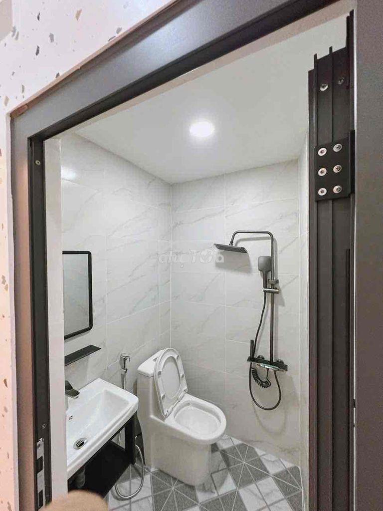 Bán nhà đẹp lung linh, hẻm trc nhà 4m, 3 tầng đúc thật, có sân thượng - 2