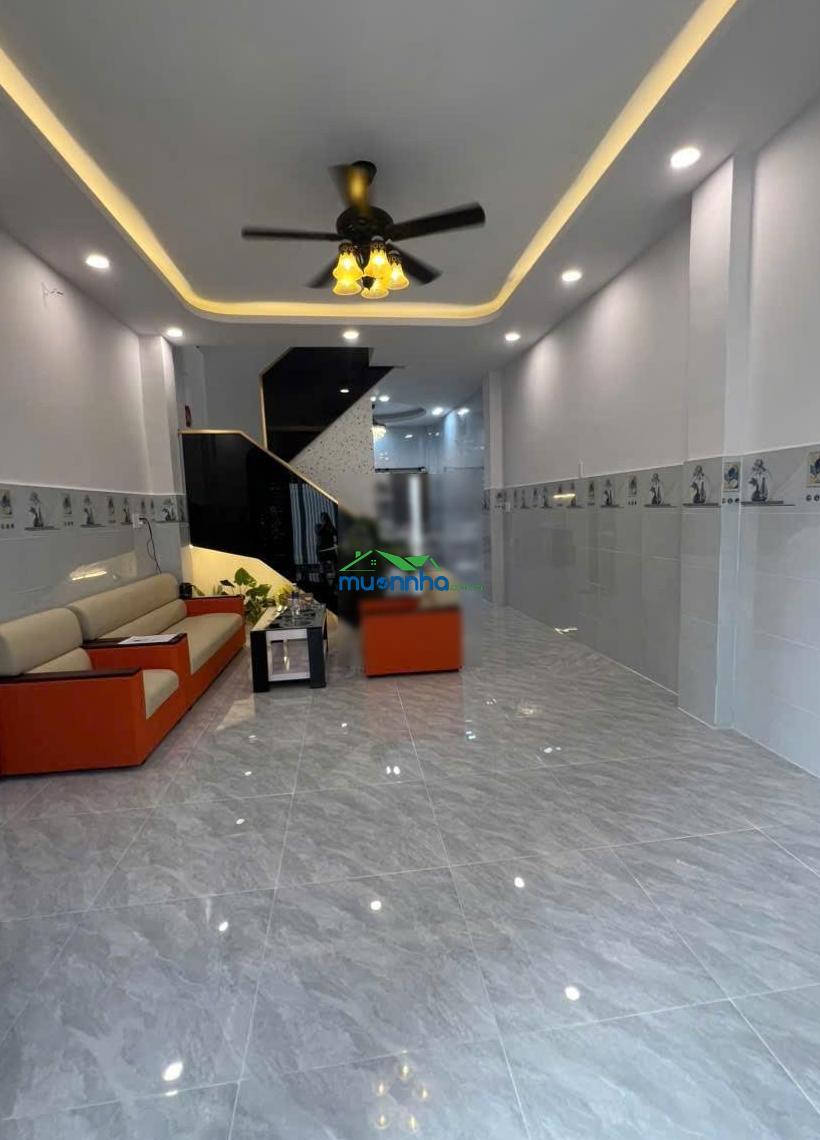 Bán gấp nhà sát mt bà hom, dt 4x11m, 2 tầng 2 pn 2 wc, cách 10m ra hxh - 3