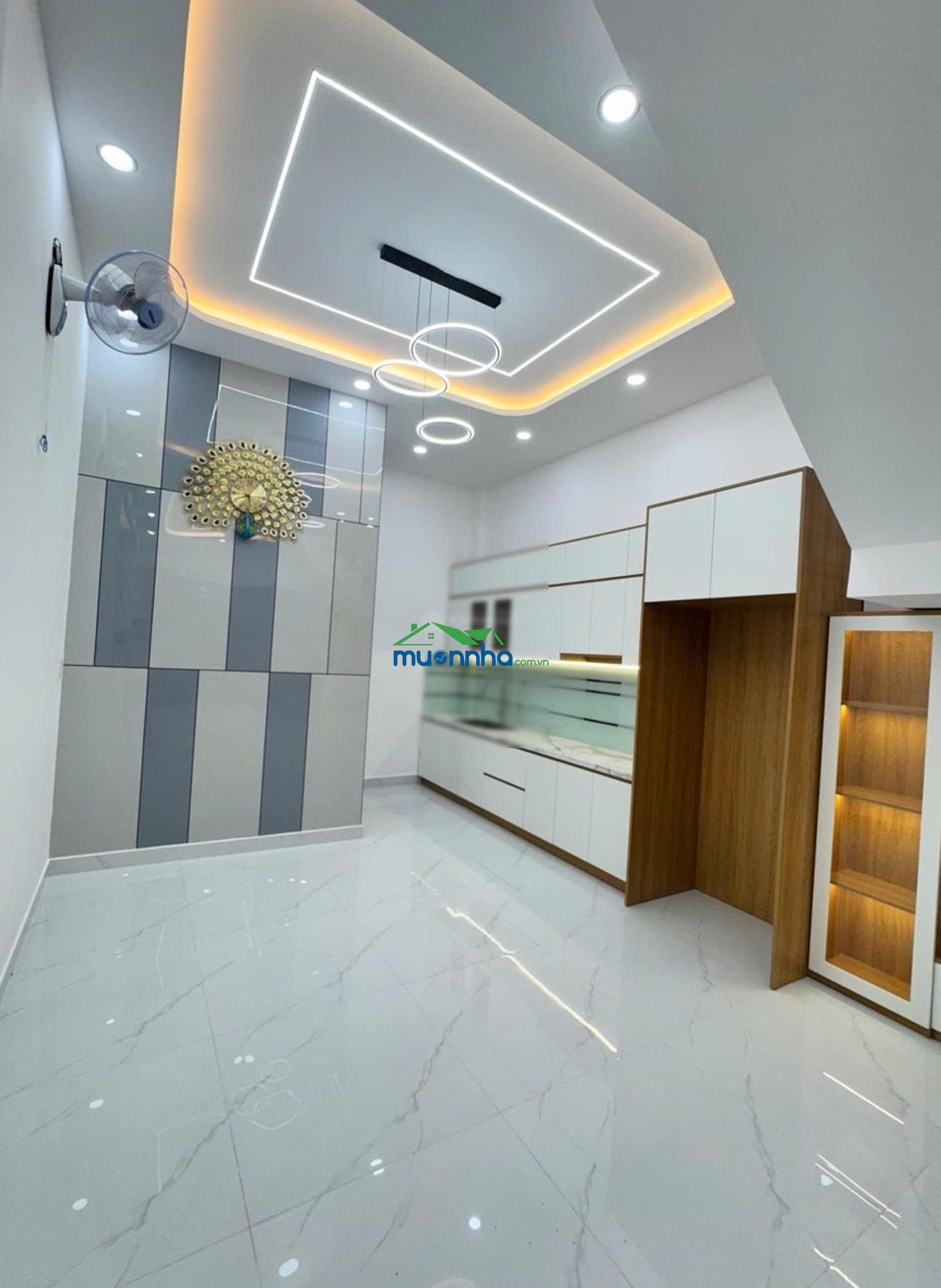 Nhà 2 tầng- 4x10m-5 tỷ nhỉnh- sát ngã 4 bốn xã - bình hưng hoà - 2