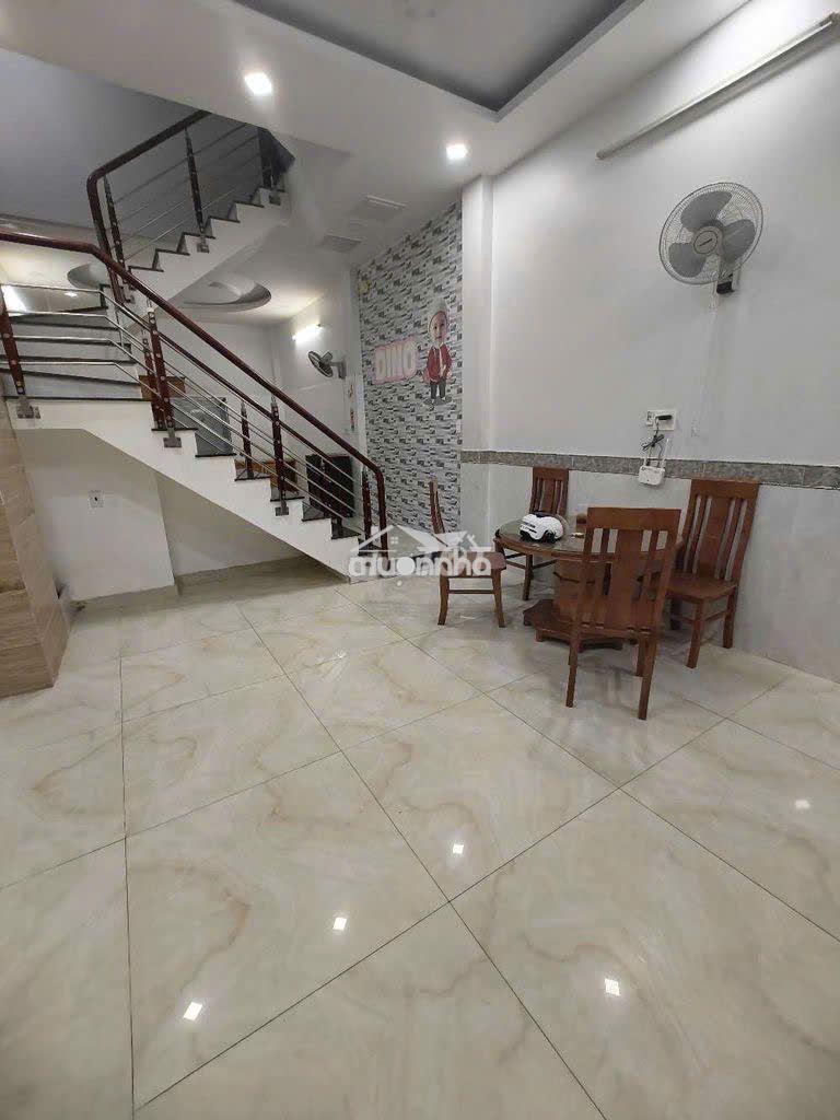 Cho thuê nhà nguyên căn 1trệt 2 lầu 4pn- - đ.429 -q9, đầy đủ nội thất - 3