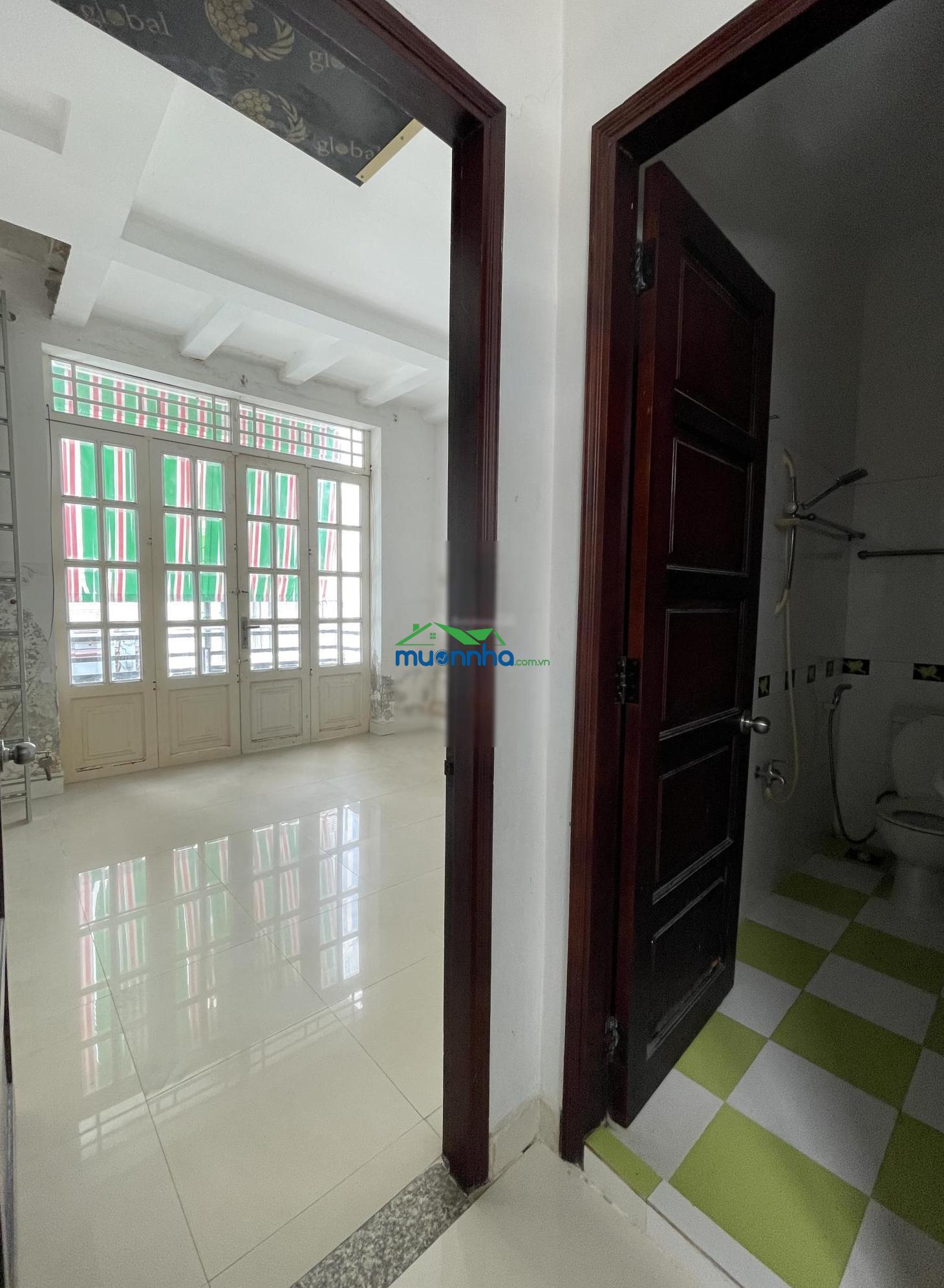 Nhà 3 tầng - hẻm 5m thông - đường lũy bán bích - giá 5,4 tỷ - 3