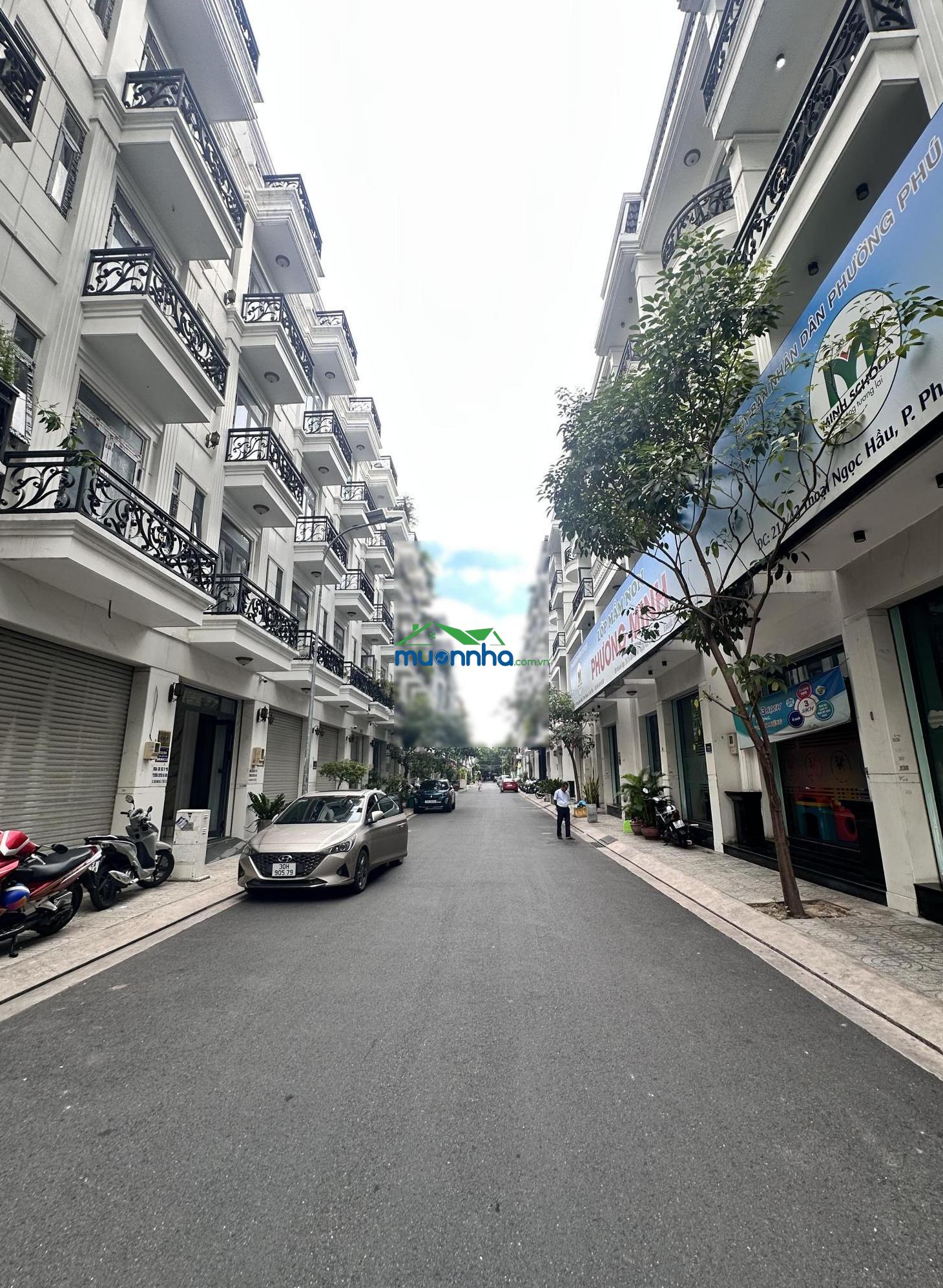 Bán nhà hẻm vip 12m thông thoại ngọc hầu - nguyễn sơn - dt : 4x18m - 3 lầu st - giá : 11 tỷ tl - 3