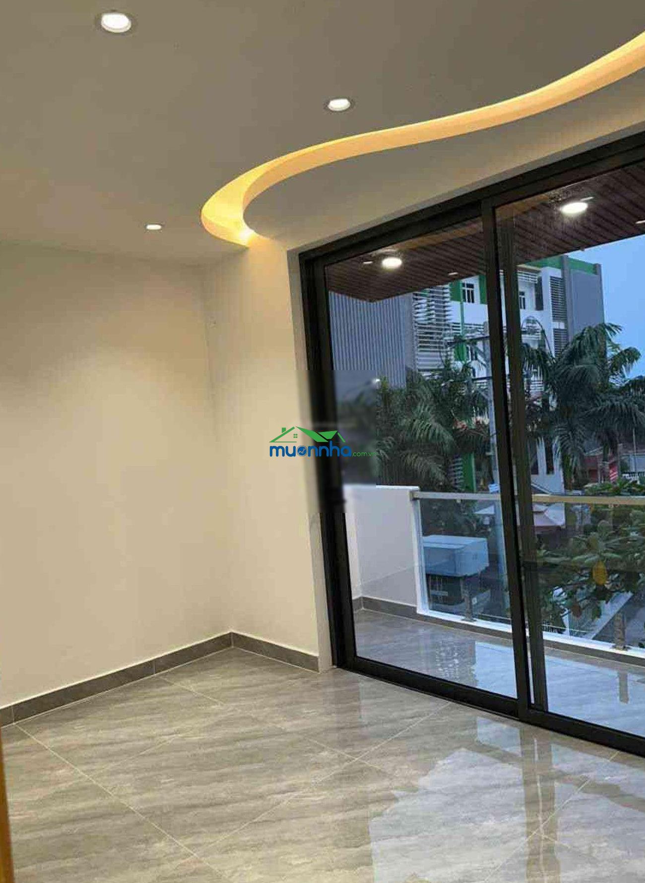 Nhà đẹp lung linh - phạm hùng q8 - ngay cầu chánh hưng - xe hơi đổ cửa - 4 phòng - ngang 4.3m - 4