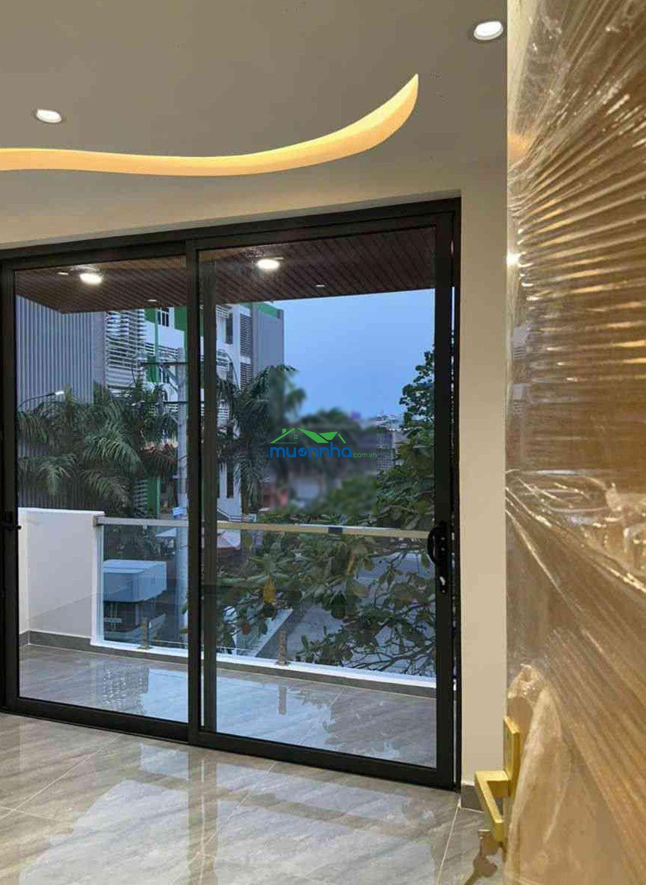 Nhà đẹp lung linh - phạm hùng q8 - ngay cầu chánh hưng - xe hơi đổ cửa - 4 phòng - ngang 4.3m - 3