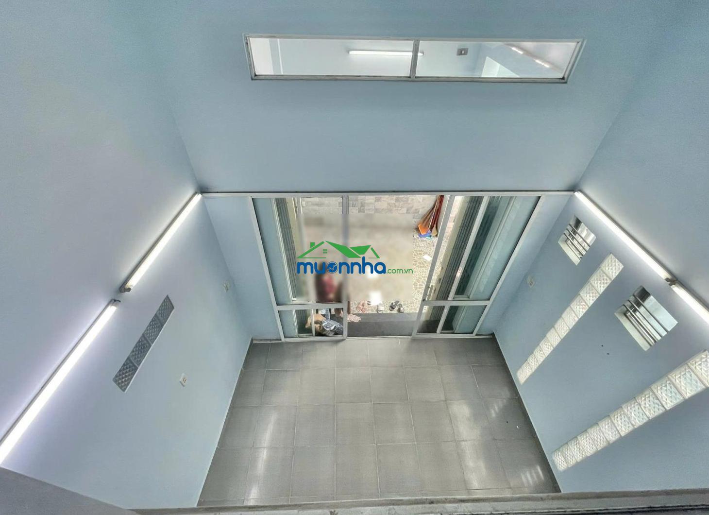 Nhà 1 trệt 2 lầu đường 39, bình trưng - dt: 71,3m2 - giá 7,5 tỷ - shr - 2