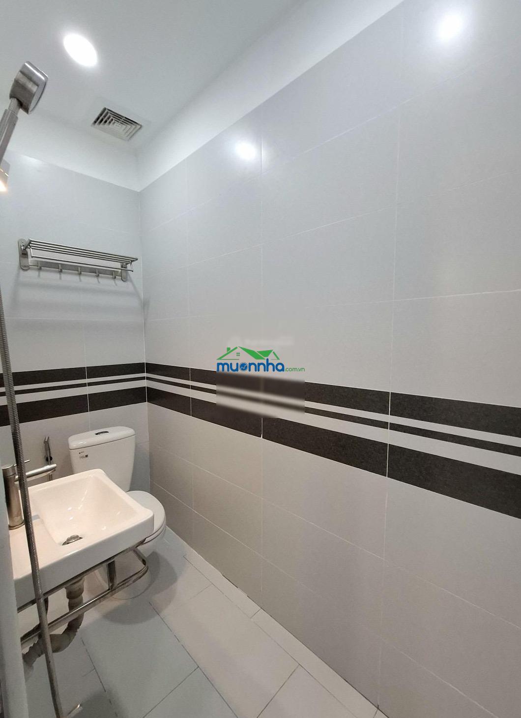 Hẻm 6m nhựa đường huỳnh văn bánh - 2