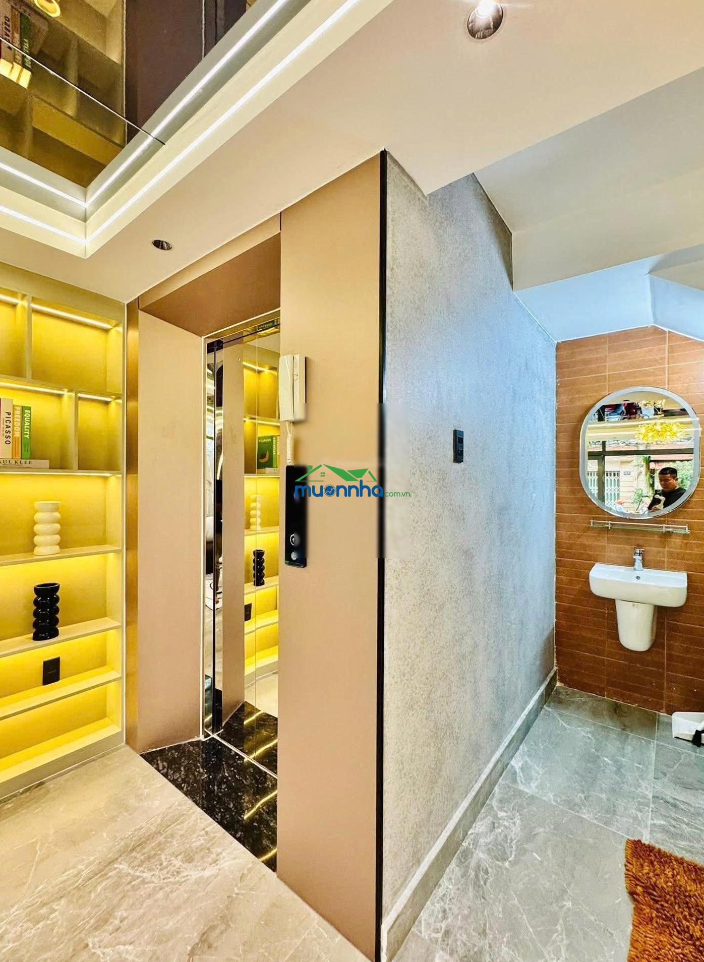 Bán nhà hiện đại, có giá trị đầu tư. giá 3 tỷ500tr thích quảng đức, pn, hẻm 6m, thuê 21tr. sổ riêng - 3