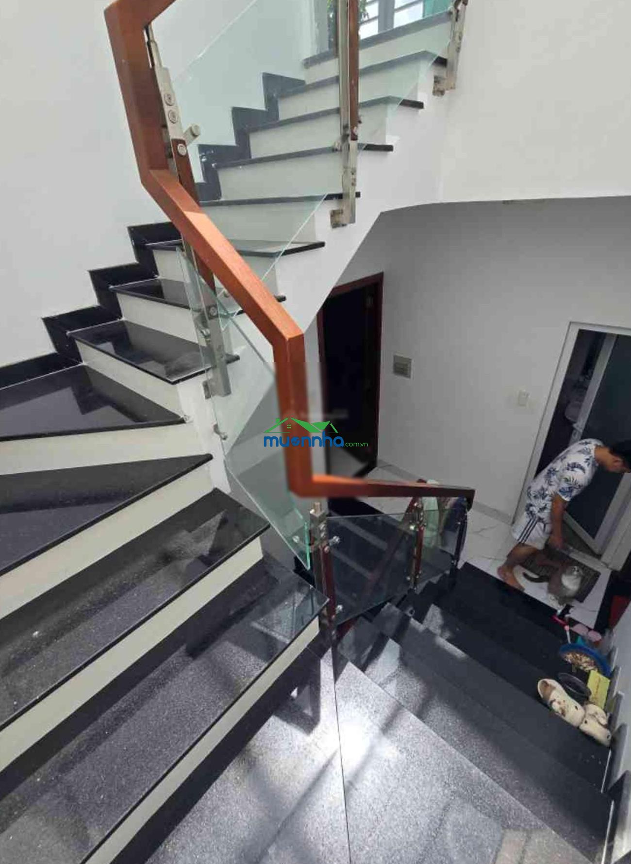 Chỉ hơn 8 tỷ có ngay nhà 4 tầng 4.3x17m - hxh thông phan văn trị - bình thạnh, vị trí đắc giá!
