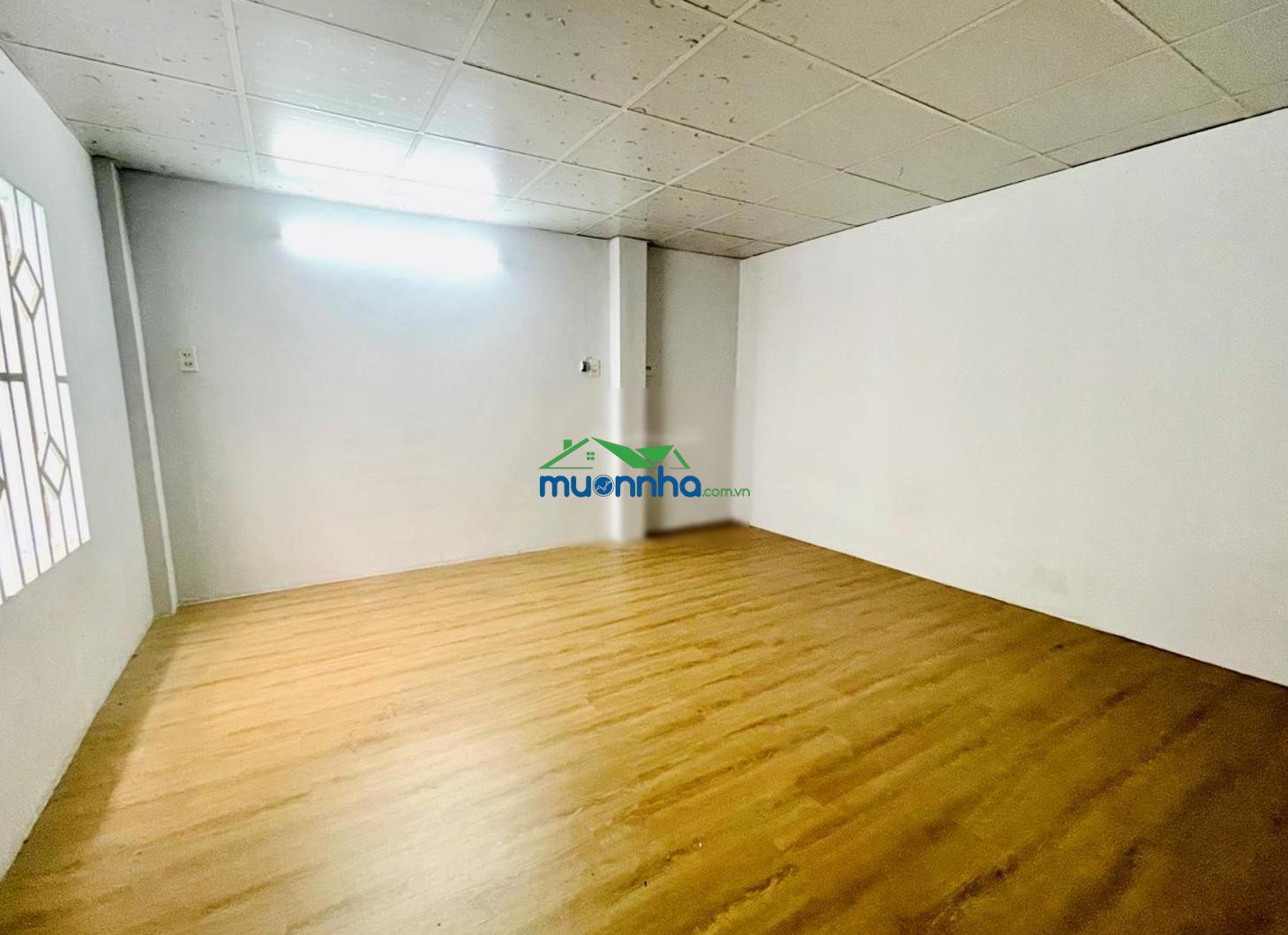 Quá rẻ chỉ 79 tr/m2 - dt: 74m2 ngay emart phan huy ích - ngang khủng 5m - hxh - 3 pn - sát chợ - 4