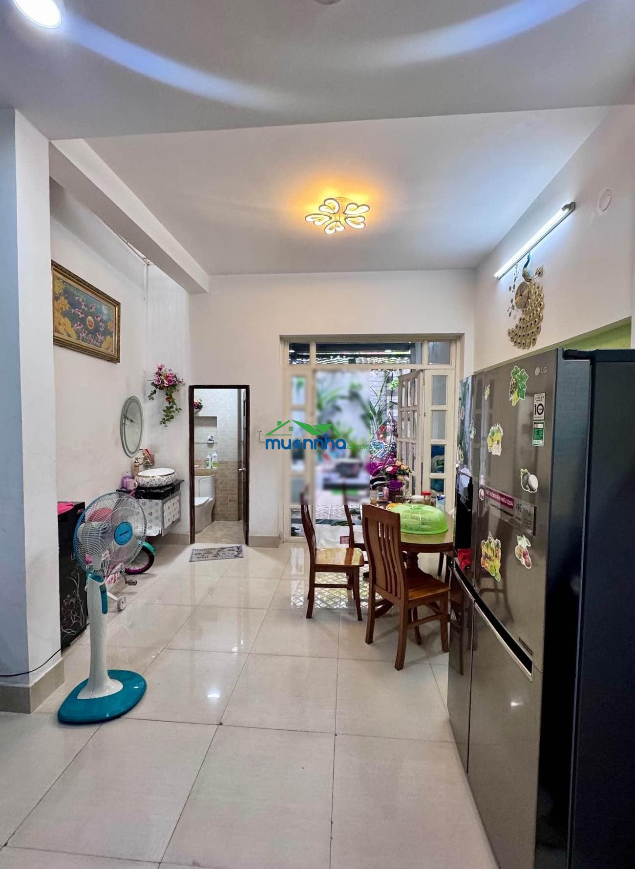 Chỉ 80 triệu/m2 hẻm thông xe hơi phạm văn chiêu, 3 tầng, 100m2 ngang 4.1m nở hậu đẹp, 8.2 tỷ