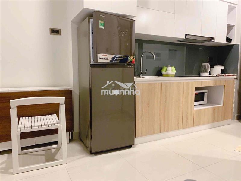 Saigon royal studio có ban công đầy đủ nội thất