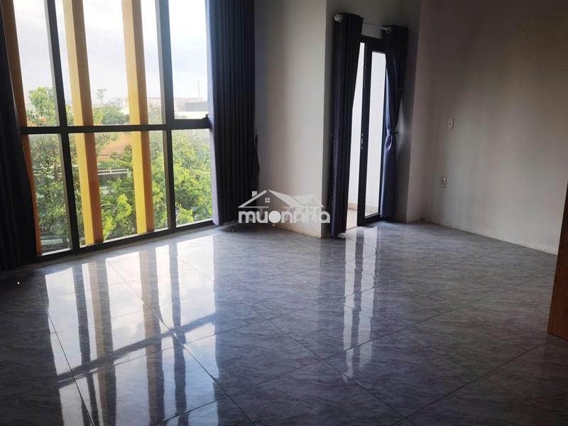 Cho thuê căn 1pn1wc có ban công 3.7 triệu