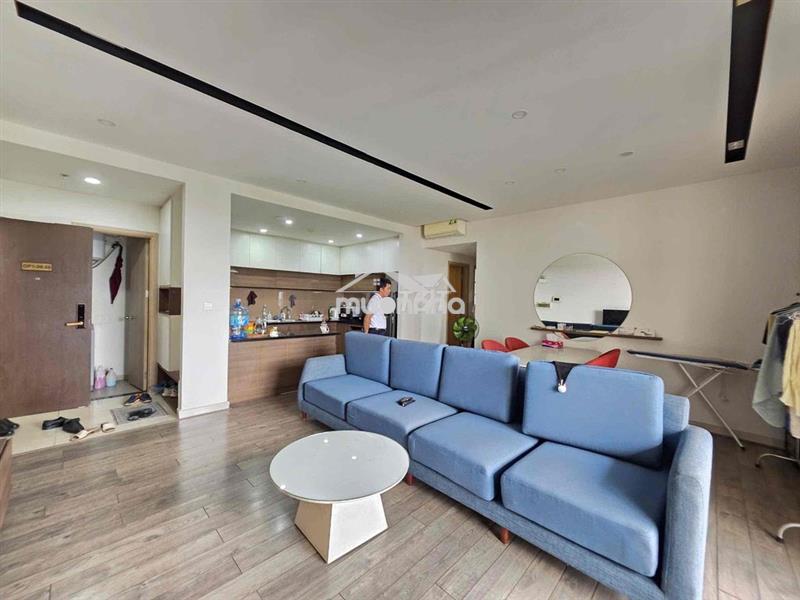 Cho thuê căn góc 110m2 3pn/2wc view thoáng tầng trung ở ngay
