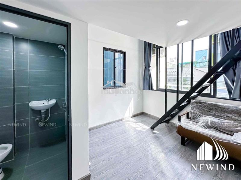 Khai trương căn hộ duplex mới 100% thang máy cửa sổ lớn ngay trung tâm