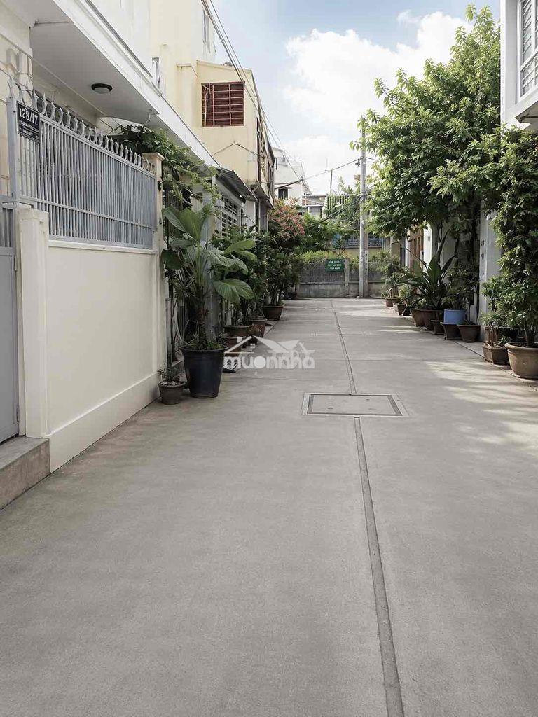 Chính chủ cho thuê nhà rộng 100m2 4pn 3wc hẻm oto ngay 453 lvs q3 - 3