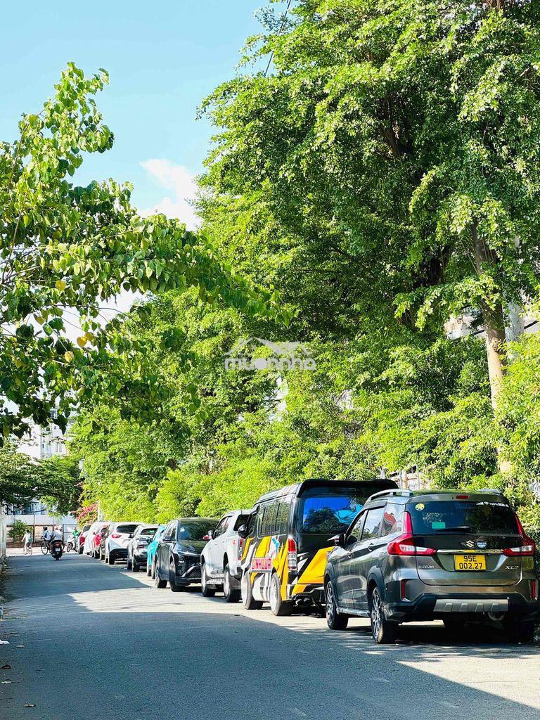 🚗Siêu phẩm view toàn xe hơi nhà  3 tầng đẹp xinh lung linh - xe hơi  t