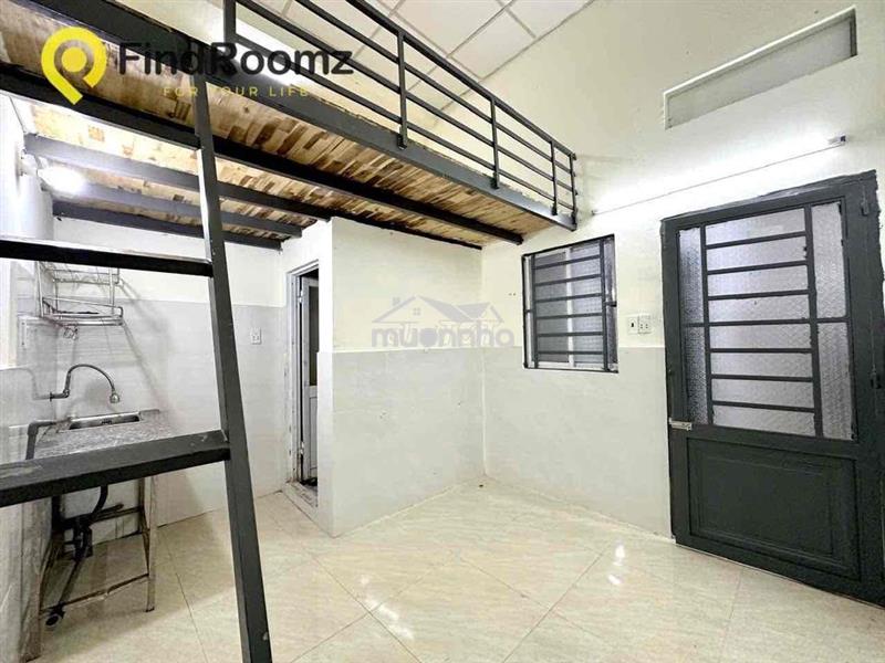 Duplex giá rẻ gác cao ngay cv làng hoa