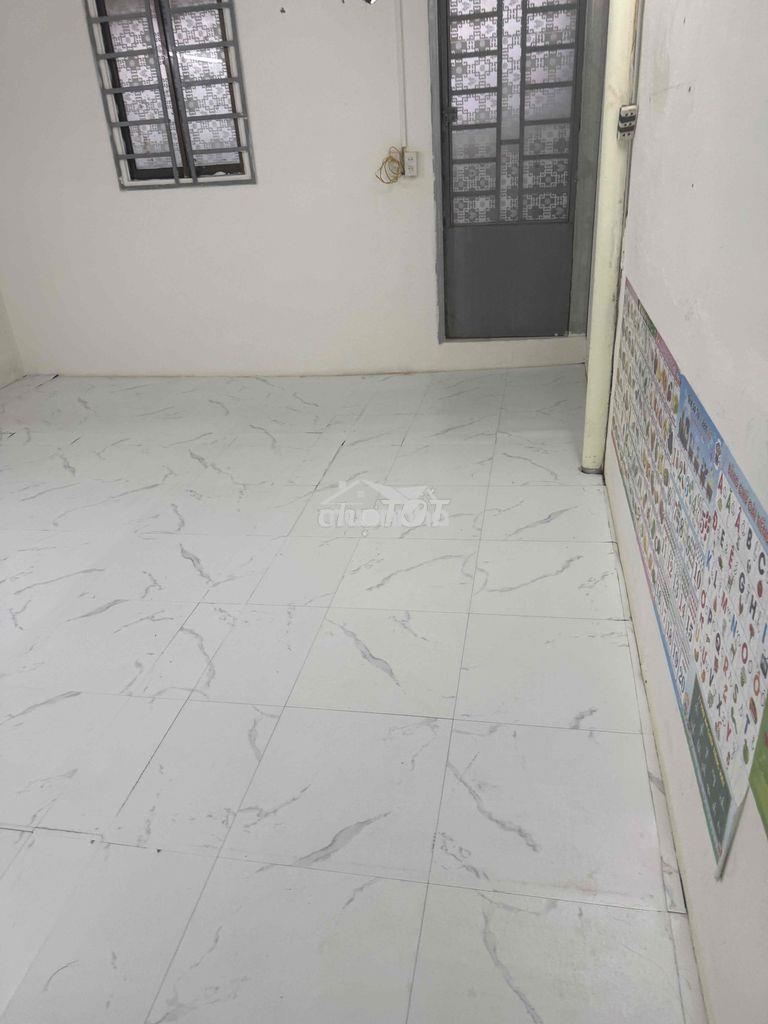 Nhà mặt tiền bờ kẻ
