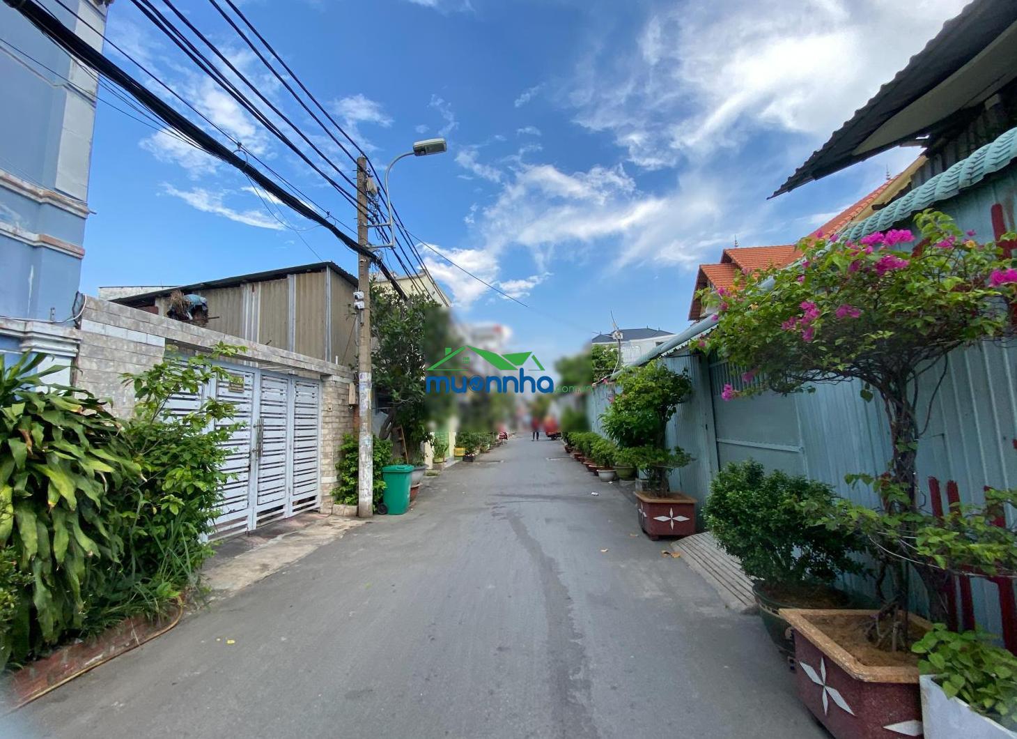 Nhà bè, hxh đào tông nguyên, 94m², 4 tầng, chỉ 8.3 tỷ.