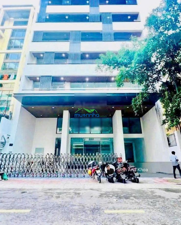 Đẹp như tranh! tòa nhà khu huỳnh văn bánh, pn. dt 7,5x 13m, 5 tầng hợp vào khai thác ngay chỉ 17 tỷ