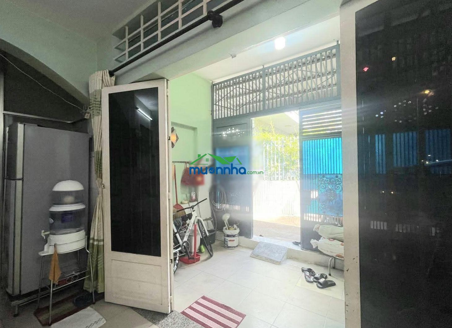 Chủ ngộp lắm rồi ạ. hàng tháng trả lãi bank không nổi. giảm 300 triệu giá mới chỉ 4.2 tỷ - 2