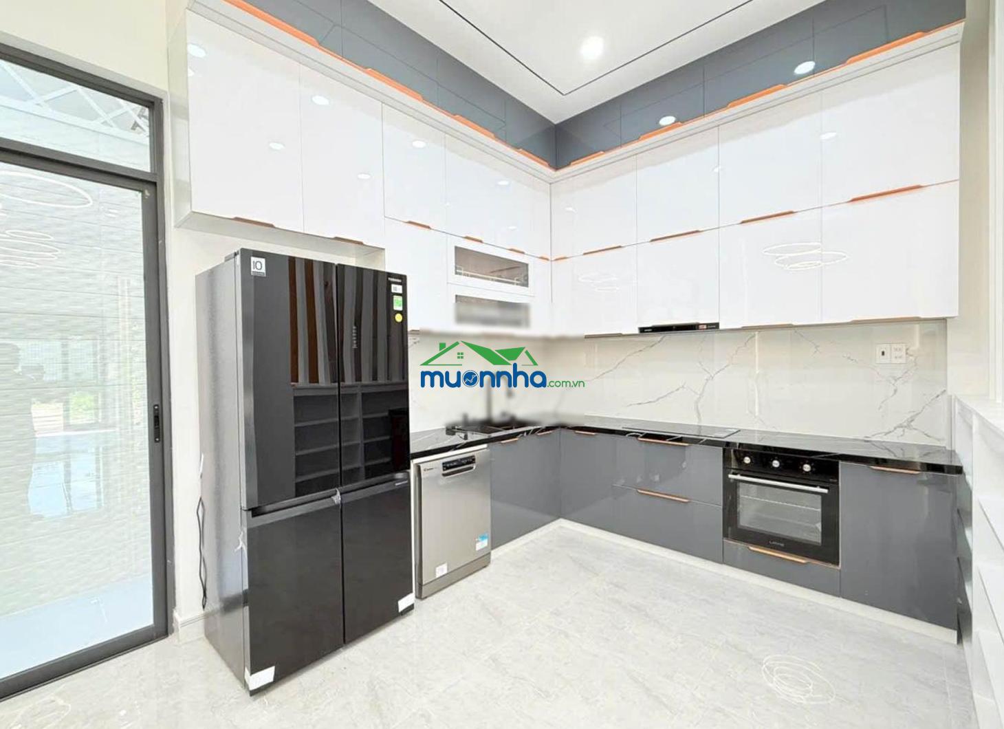 Nhà bè, hxh đào tông nguyên, 84m², 4 tầng, chỉ 9.6 tỷ.