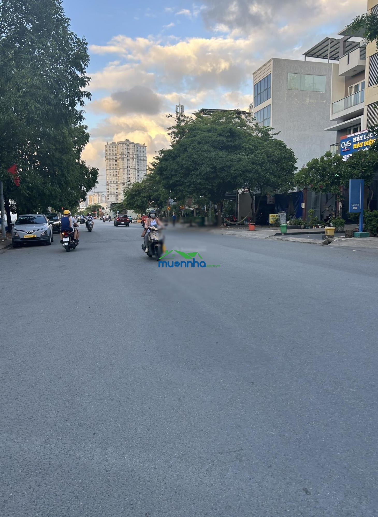 Nhà xây có hầm - gần đường trần lựu - bán 24 tỷ - 3