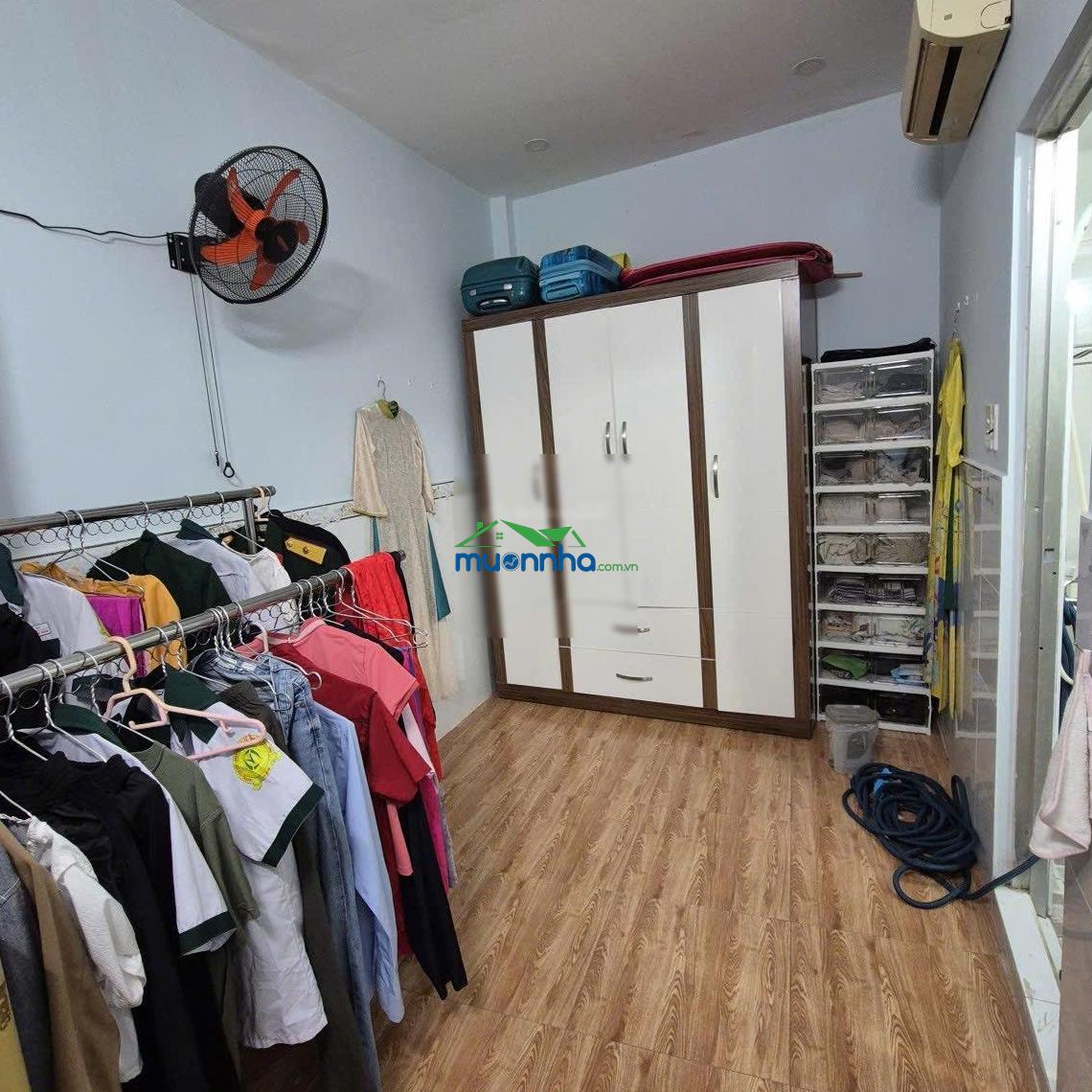 Nhà bán trệt, lầu - 3,5x11,8 - 43m2 - hẻm xe ba gác 3,5m (số lẻ) phạm thế hiển p4q8, sổ hr, h công