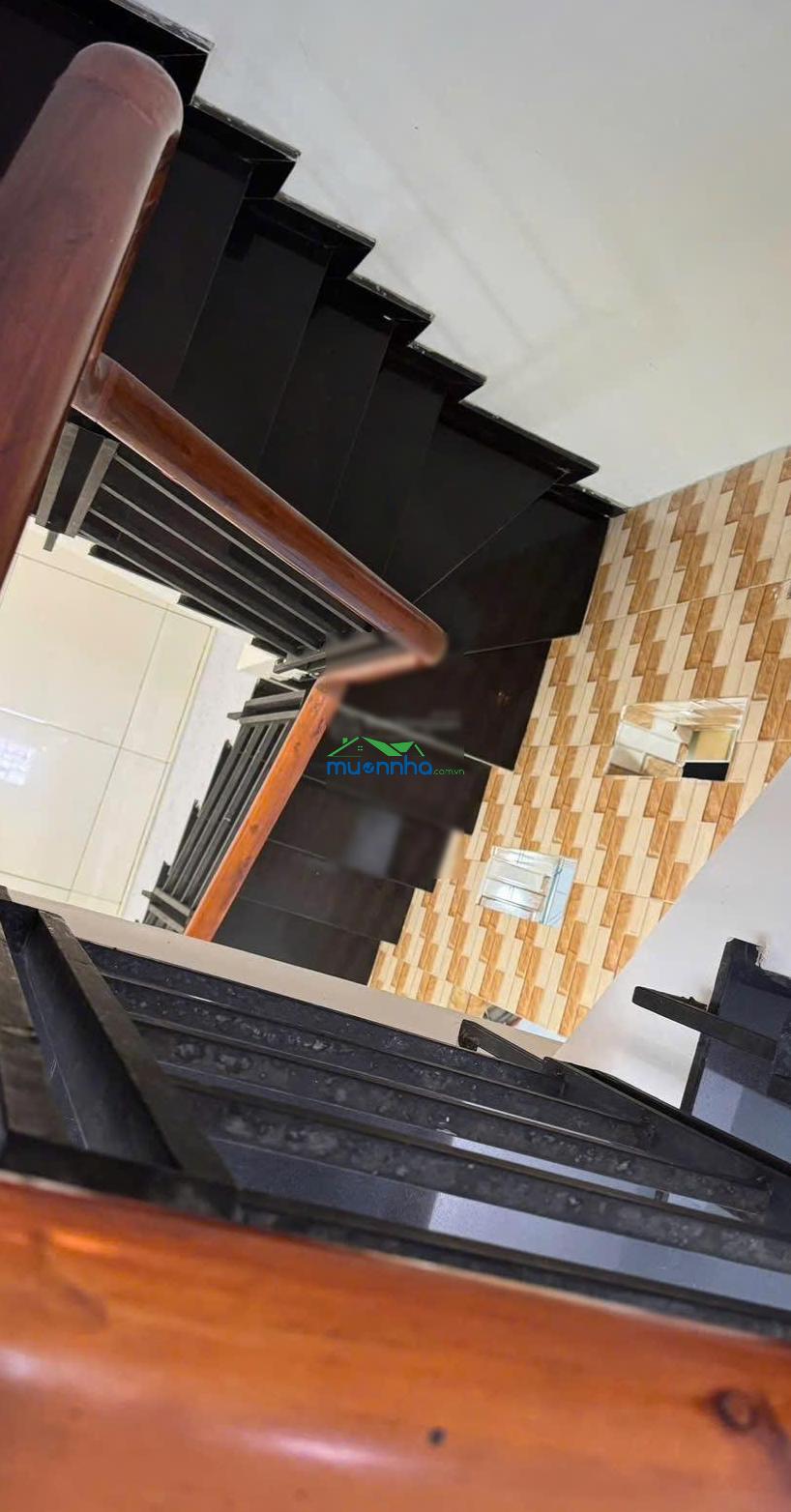 Nhà 4 tầng ngay khu chợ rạch ông quận 8, 4 tầng 5pn, 176.5m2 sàn