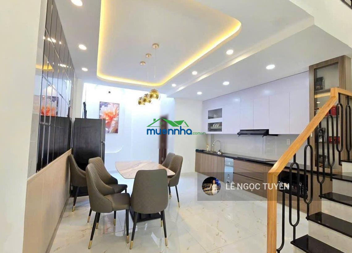 Nhà đường 12m giá 6.990 tỷ gần ngã 4 ga, chợ cầu đồng. xây mới
