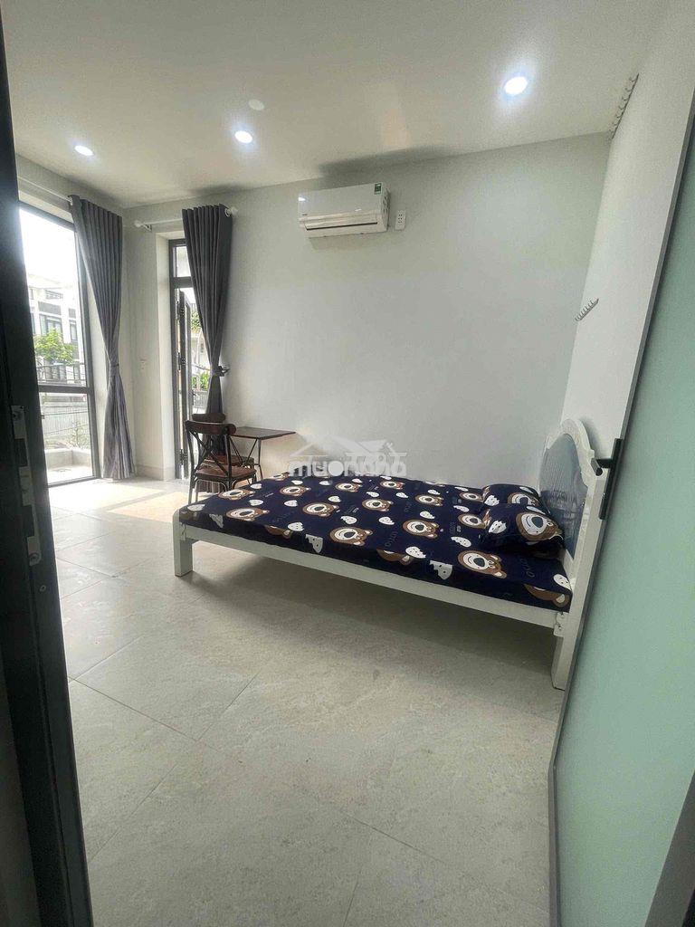 Trống sẵn phòng studio ban công mới kengg , ngay gần dh văn hiến , ueh