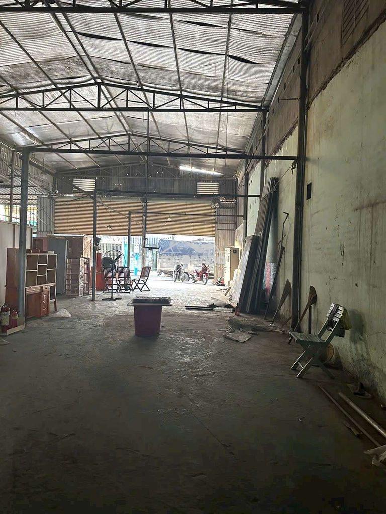 Thuê kho xưởng gần vòng xoay an phú